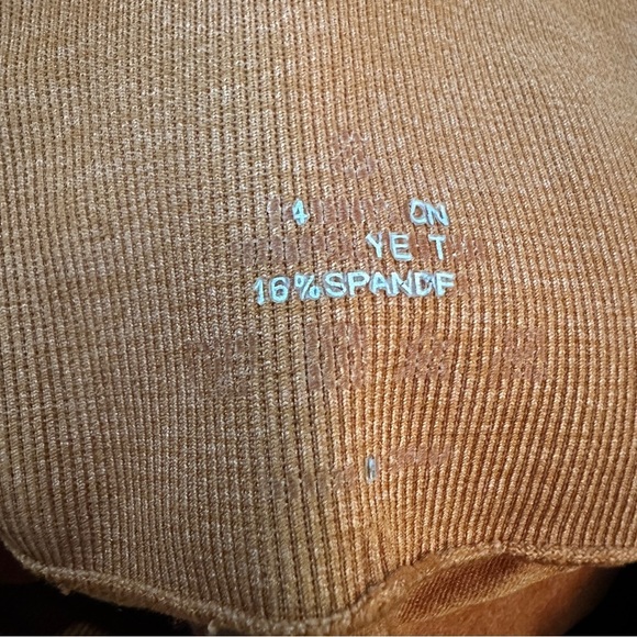 2-Piece Active Leggings Bundle Old Navy XS Olive + NVGTN Seamless Leggings S - Picture 13 of 15